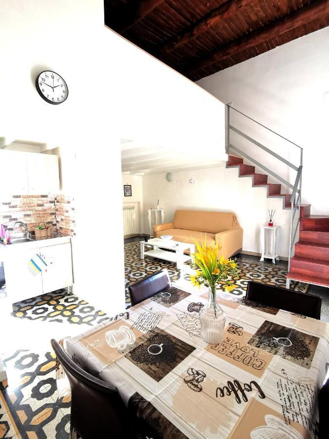 Cuccumella Home เนเปิลส์ ภายนอก รูปภาพ
